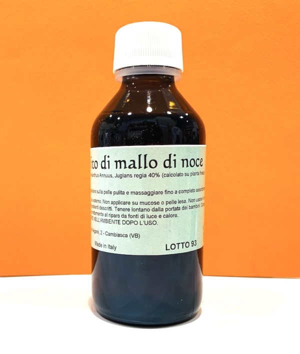 Oleolito di mallo di noce - Nonna Ortica | Erboristeria Erbainfusa Como | Shop Online