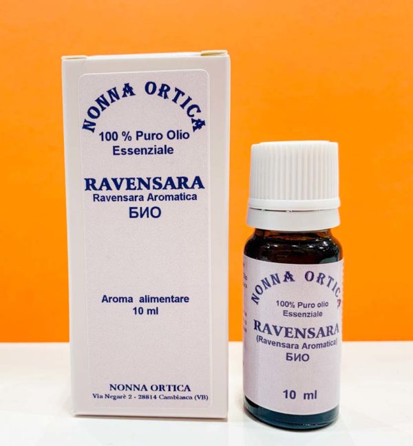 Olio essenziale - ravensara - Nonna Ortica | Erboristeria Erbainfusa Como | Shop Online